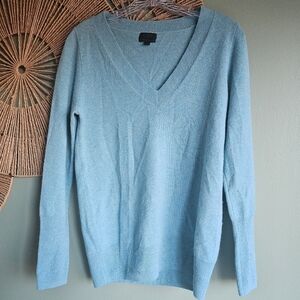 J Crew 100% Italian Cashmere V Neck Blue Sweater